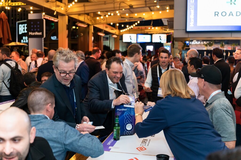 Manifest 2022 launch party, business men and women from the world of global supply chain and logiscis innovation gather in Las Vegas at the launch party for Manifest 2022.
